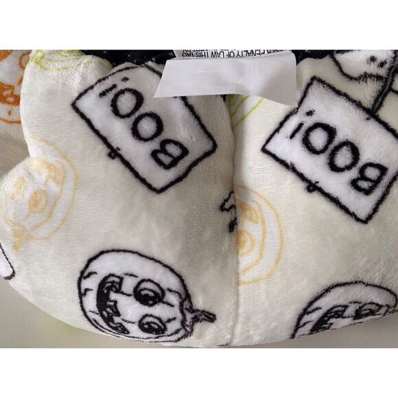 Peanuts Snoopy Small Dog Pet Cozy Cuddler Bed Halloween BOO Pumpkin 19 X 15 X 7” - Picture 16 of 16